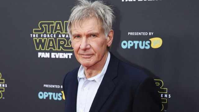 harrison-ford-surprises-fans