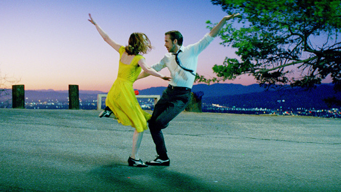 Emma Stone e Ryan Gosling em La La Land