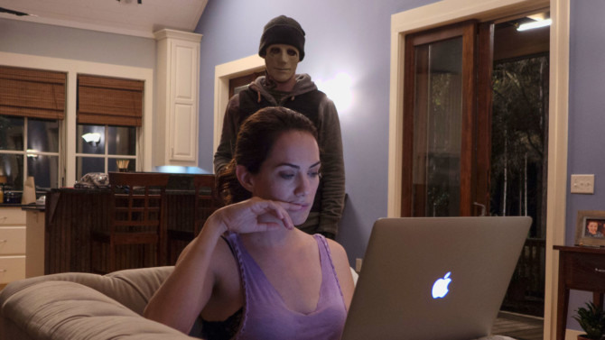 John Gallagher Jr e Kate Siegel em Hush: A Morte Ouve 