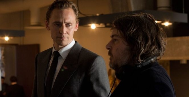  Ben Wheatley comanda Tom Hiddleston no set de High-Rise
