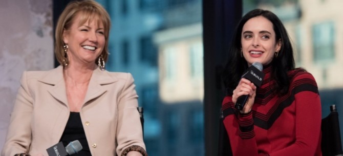 Melissa Rosenberg e Krysten Ritter, showrunner e estrela de Jessica Jones 