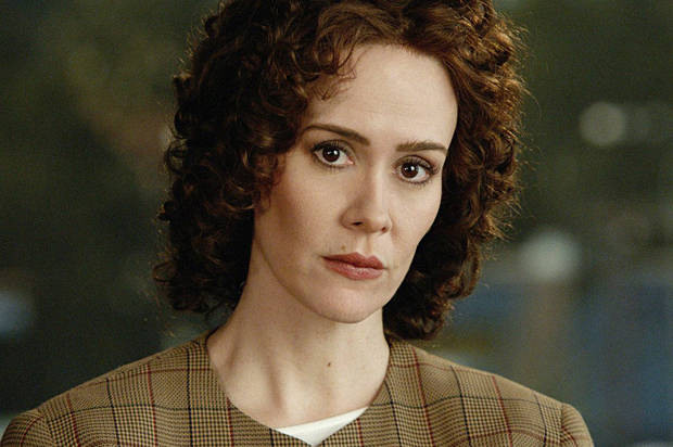 Sarah Paulson como Marcia Clark em The People v. O.J. Simpson: American Crime Story