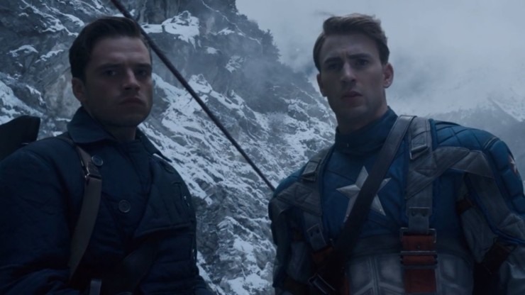 Steve Rogers (Chris Evans) e Bucky Barnes (Sebastian Stan)