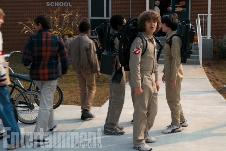 st-s2_still1_r