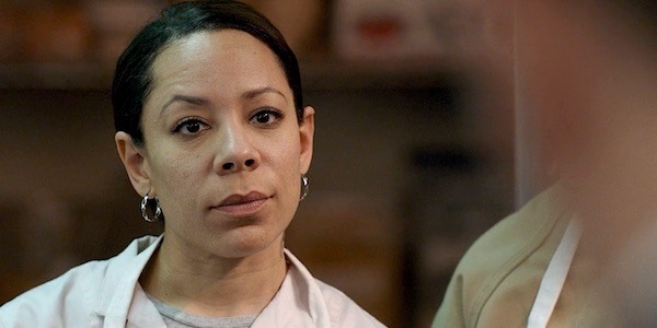 Selenis Leyva como Gloria Mendoza