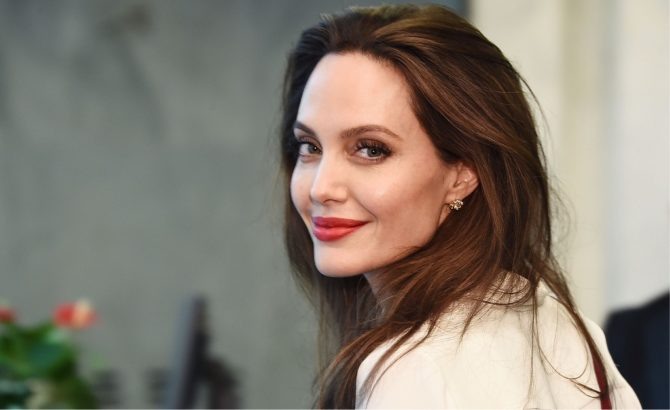 A atriz e diretora Angelina Jolie