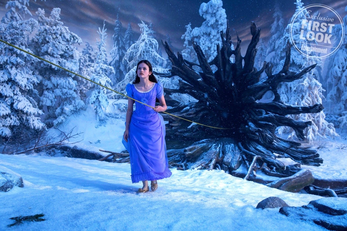 THE NUTCRACKER AND THE FOUR REALMS