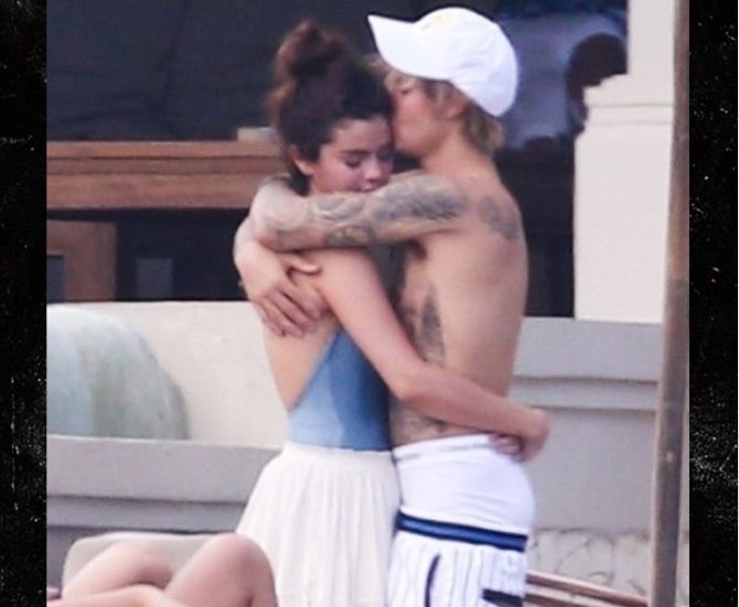 Bieber e Selena durante casamento do pai do cantor