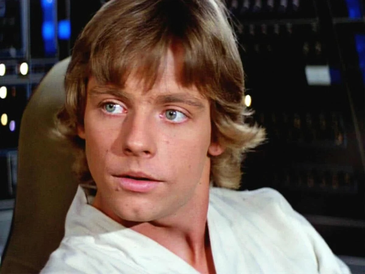 Mark Hamill como Luke Skywalker