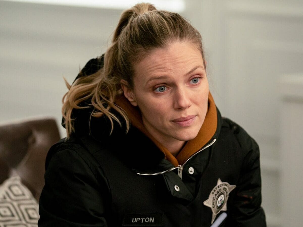 Tracy Spiridakos é Hailey Upton em Chicago PD