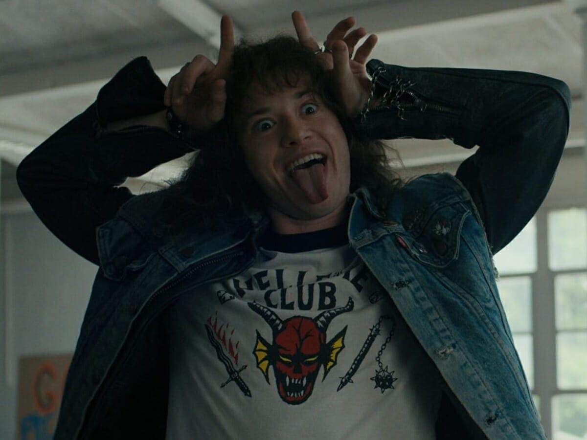 Eddie Munson (Joseph Quinn) em Stranger Things 4