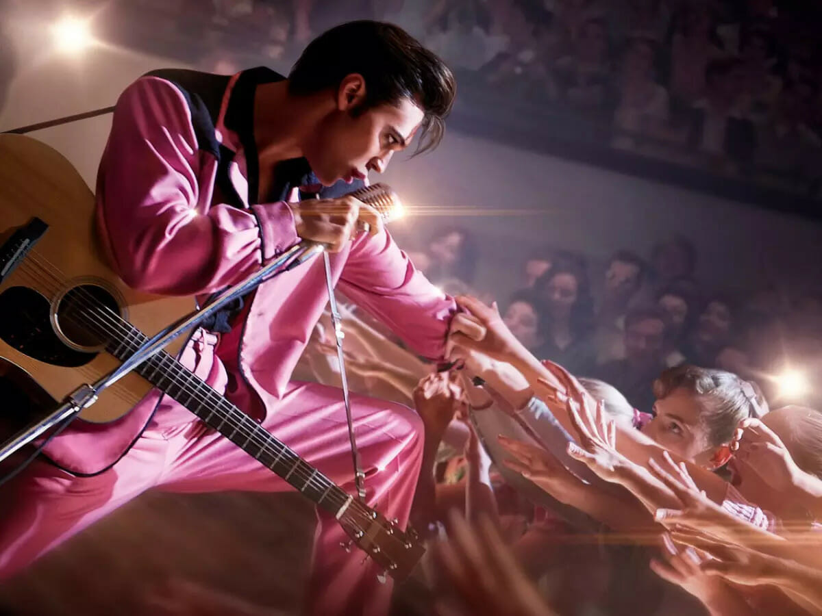 Austin Butler como Elvis Presley
