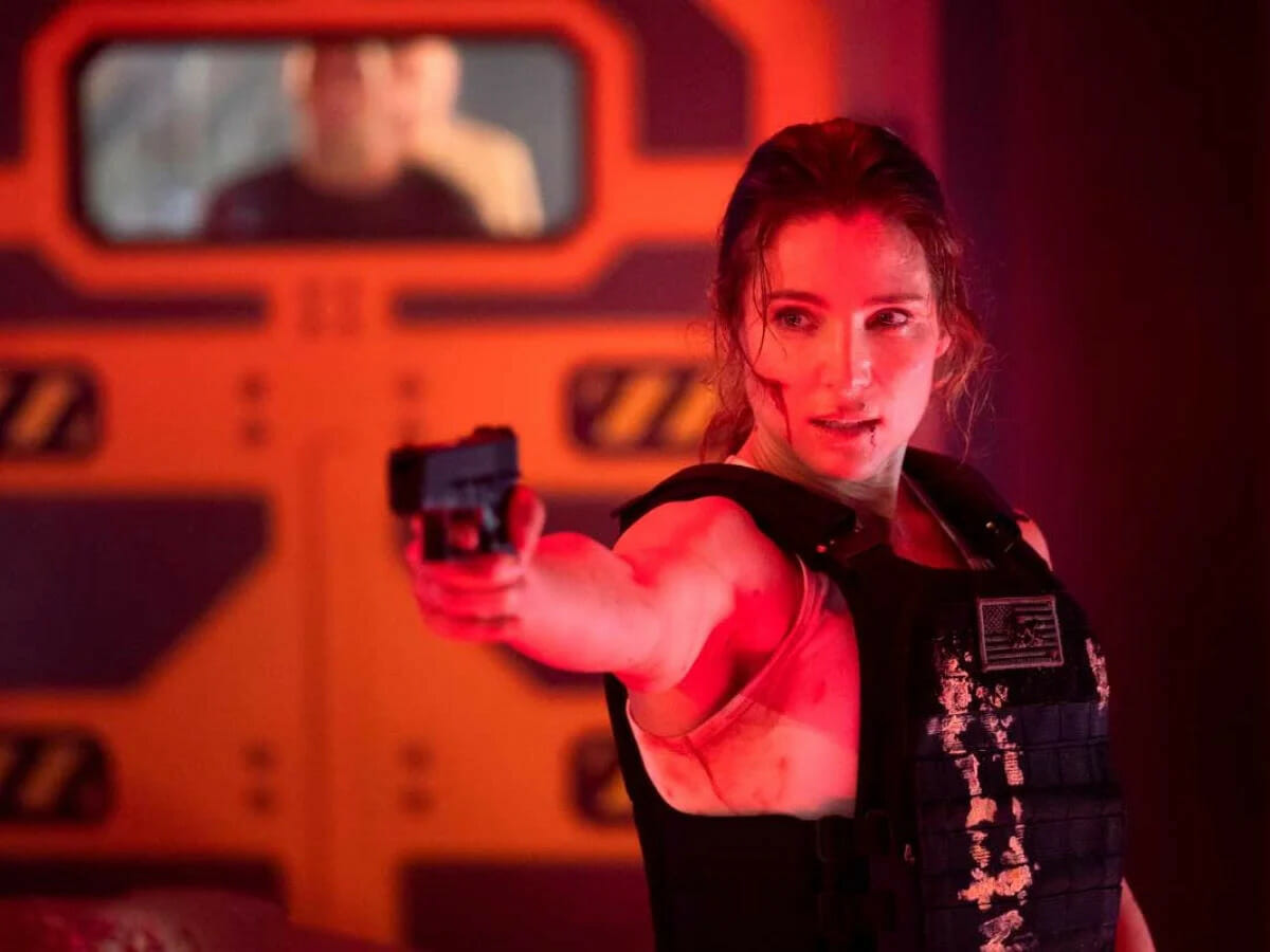 Elsa Pataky em Interceptor.