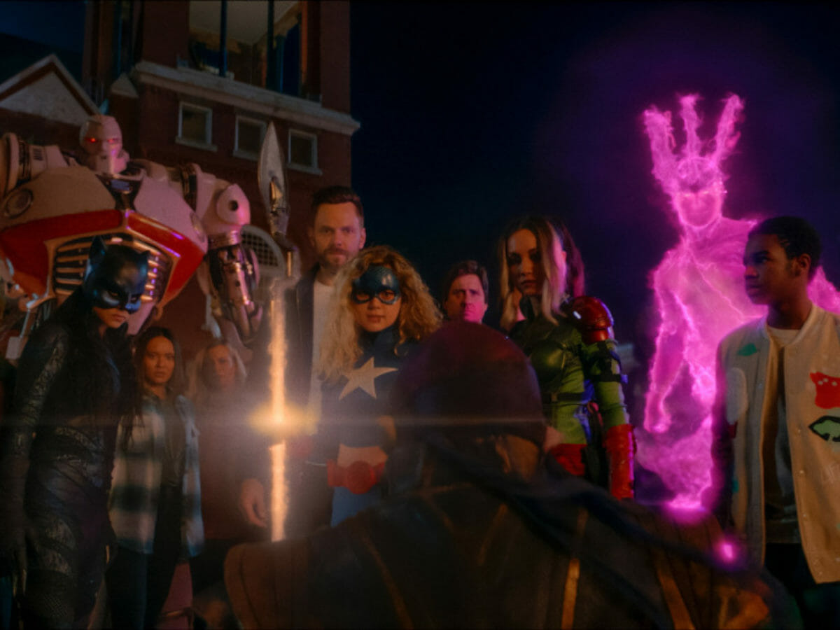 Stargirl e outros heróis na 2ª temporada