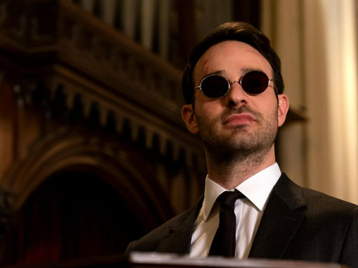 Charlie Cox como Matt Murdock em Demolidor.
