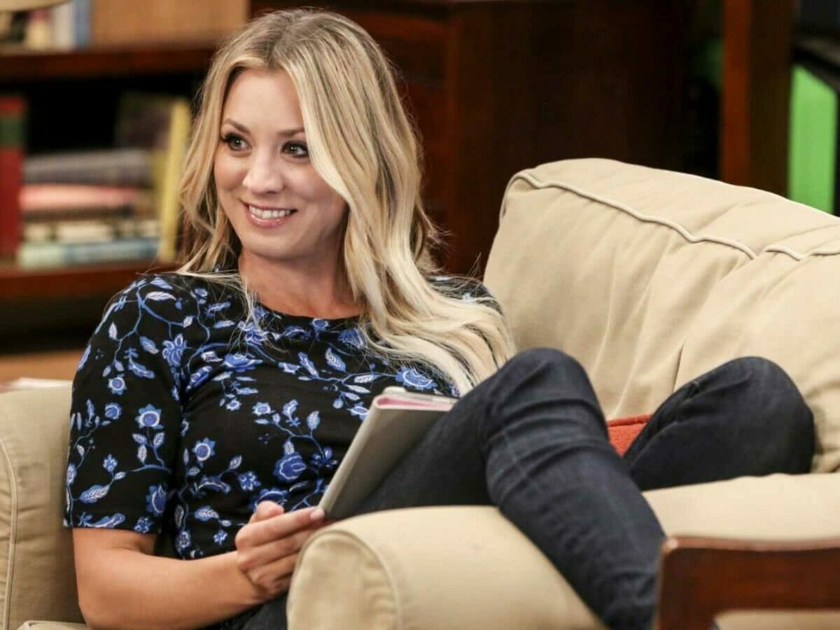 Kaley Cuoco como Penny em The Big Bang Theory.