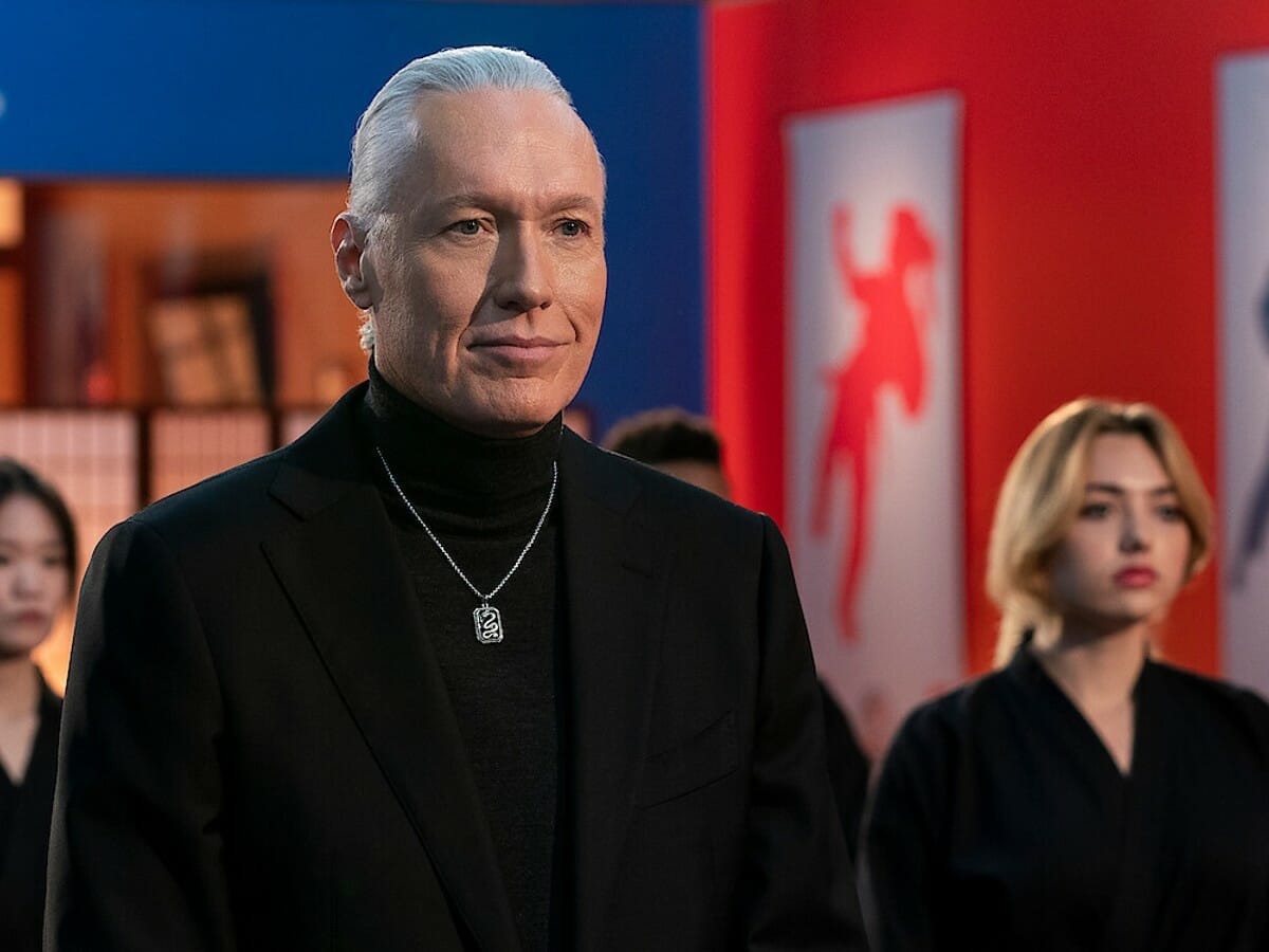 Terry Silver e Tory em Cobra Kai