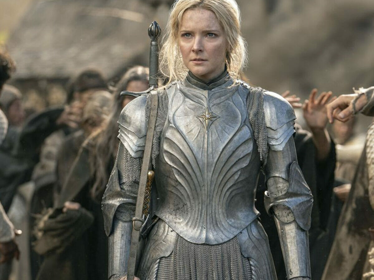 Morfydd Clark como Galadriel