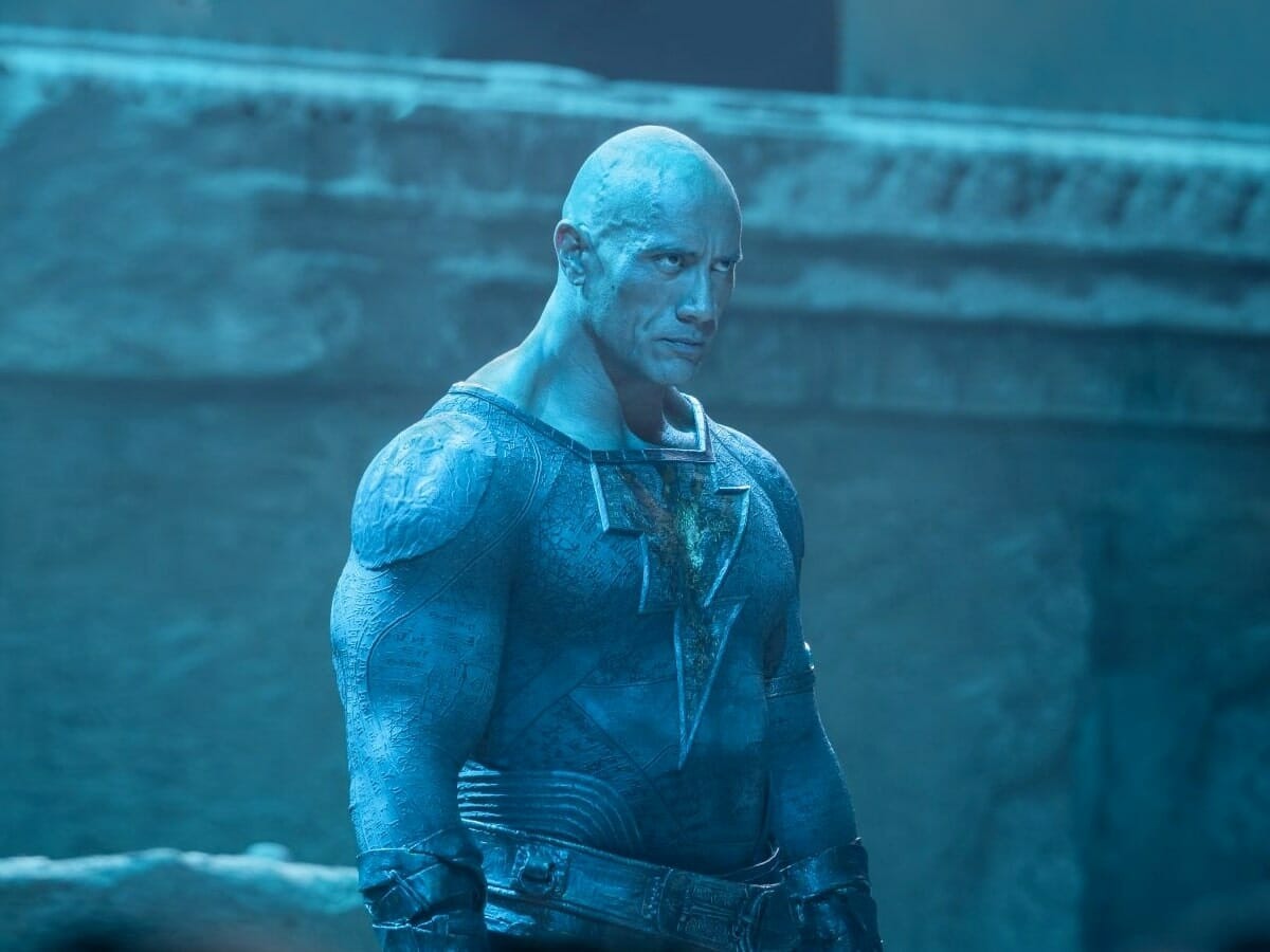 Dwayne Johnson como Adão Negro