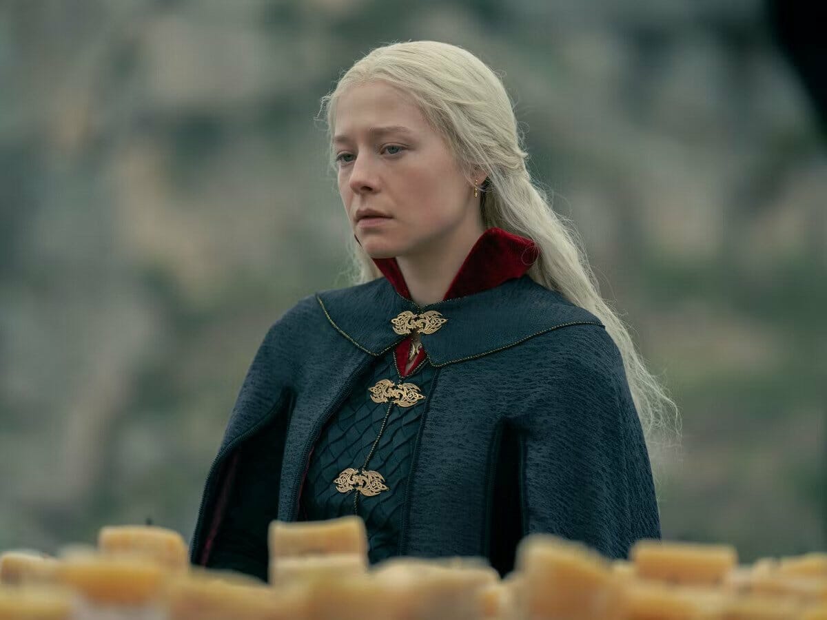 Emma D'Arcy como Rhaenyra Targaryen em A Casa do Dragão.