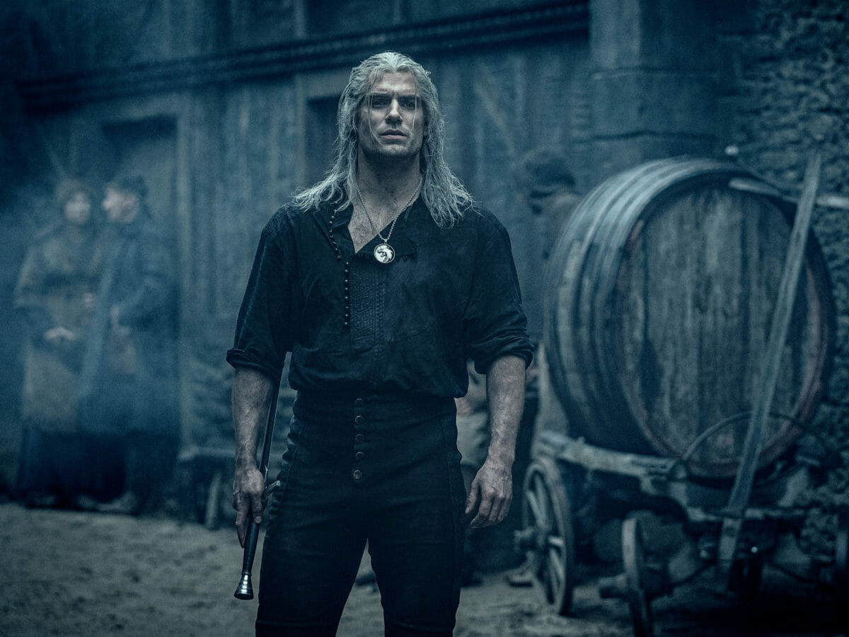 Henry Cavill como Geralt em The Witcher.