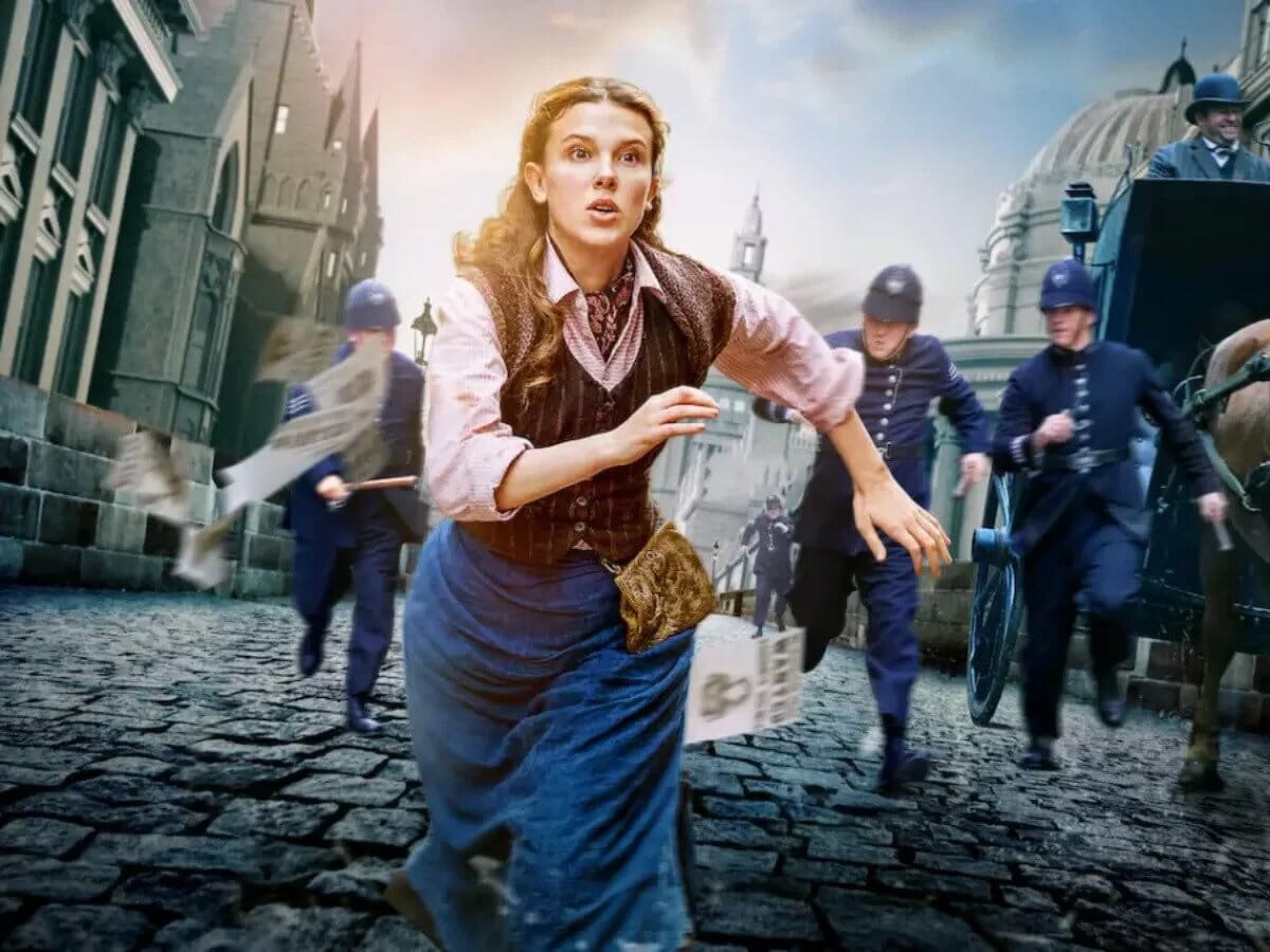 Millie Bobby Brown como Enola Holmes em Enola Holmes 2.
