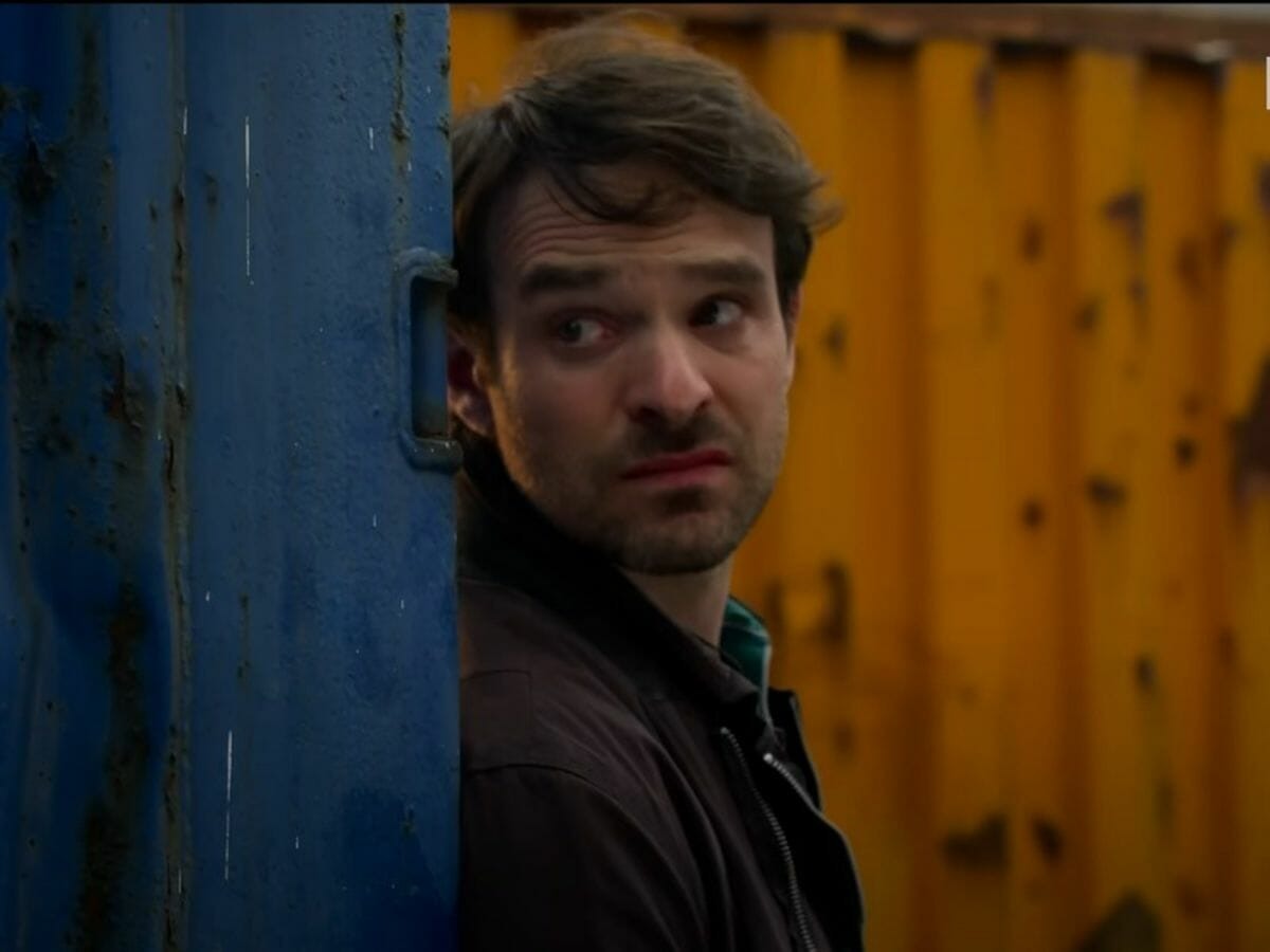 Charlie Cox na série Traição