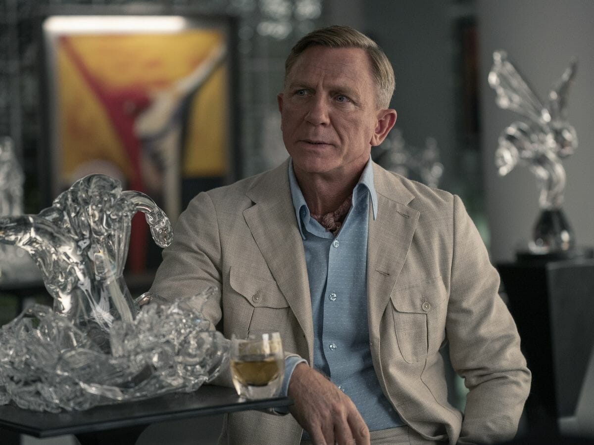 Daniel Craig em Glass Onion: Um Mistério Knives Out
