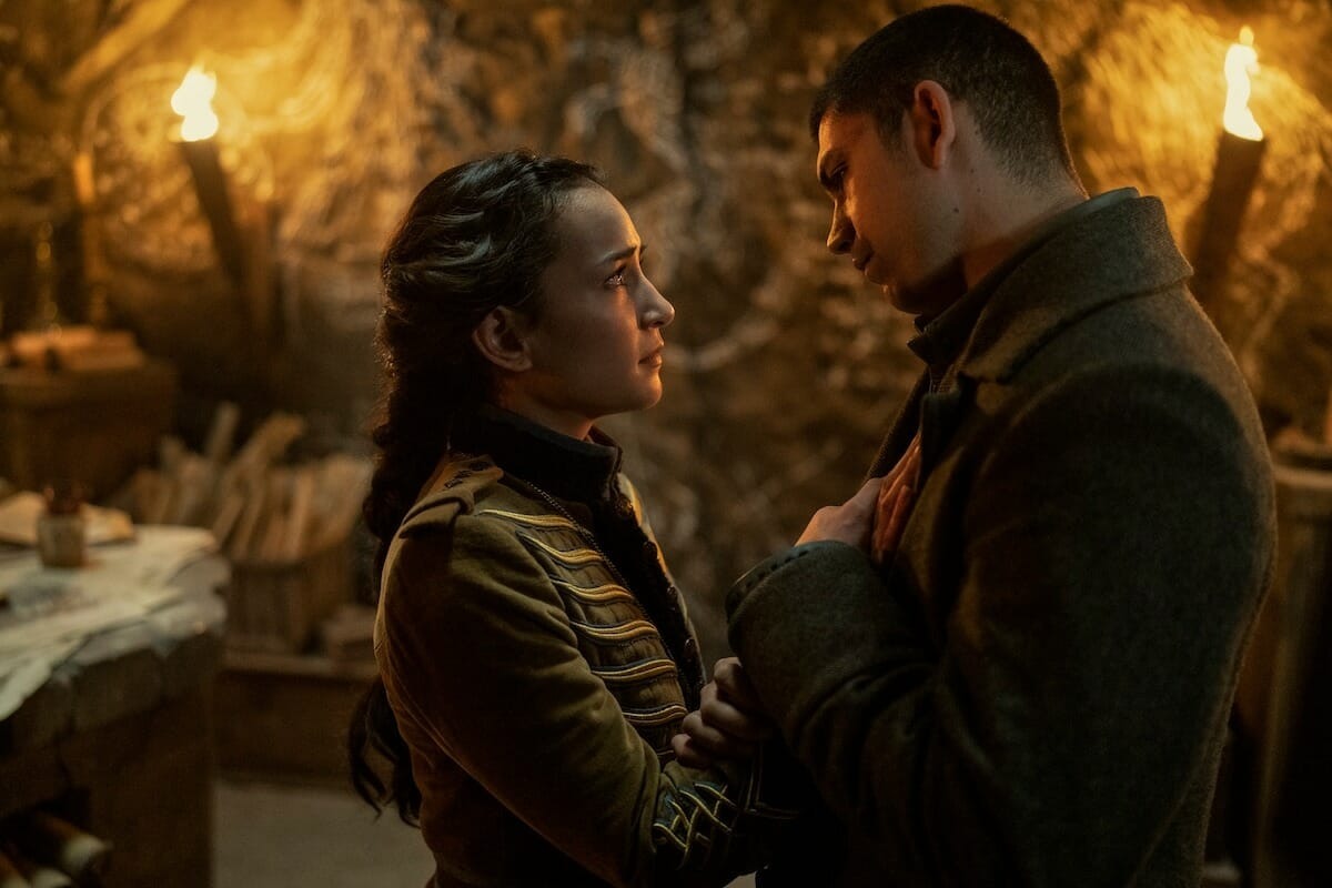 A 2ª temporada de Sombra e Ossos está disponível na Netflix.