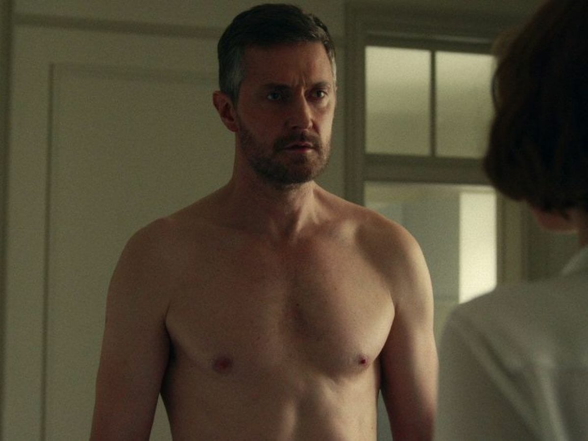 Richard Armitage protagoniza a série Desejo Obsessivo na Netflix.