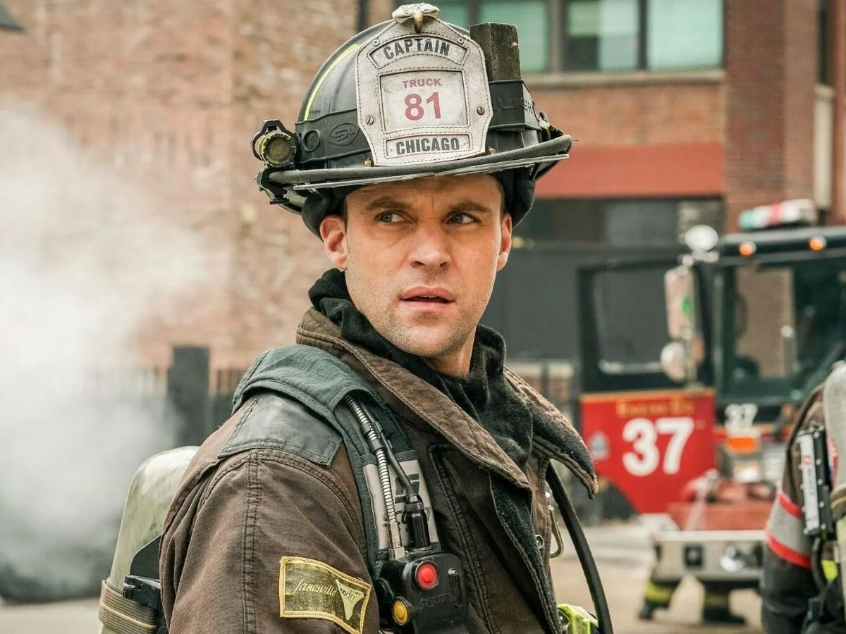 Jesse Spencer como Casey
