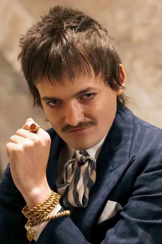 Jack Gleeson em Os Cinco
