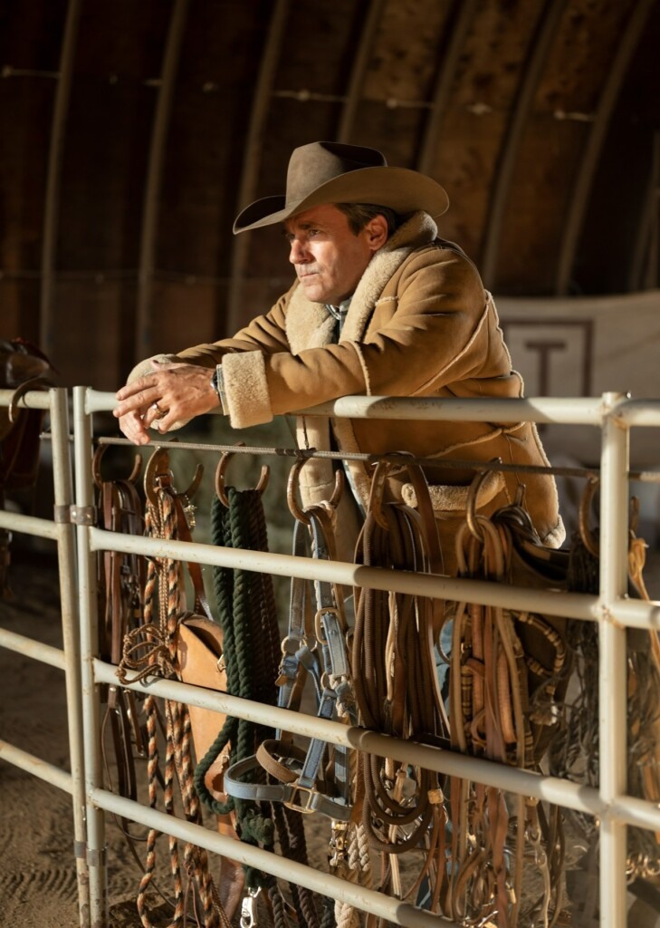 Jon Hamm como Roy