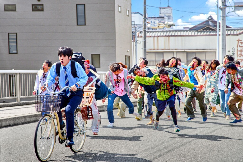Cena de 100 Coisas Para Fazer Antes de Virar Zumbi.