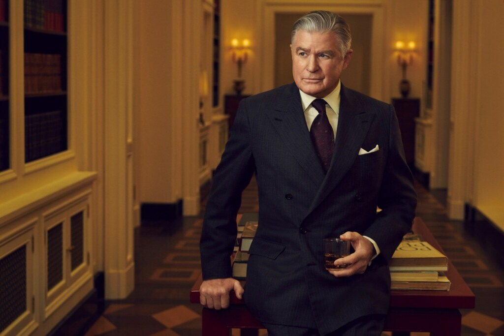 Treat Williams em Feud: Capote vs The Swans