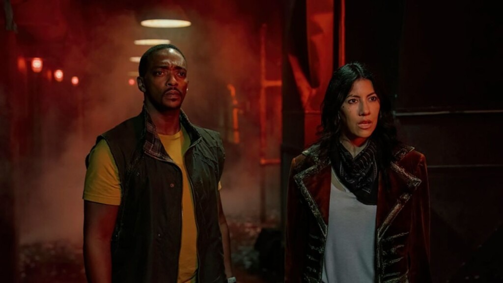 Anthony Mackie e Stephania Beatriz em Twisted Metal