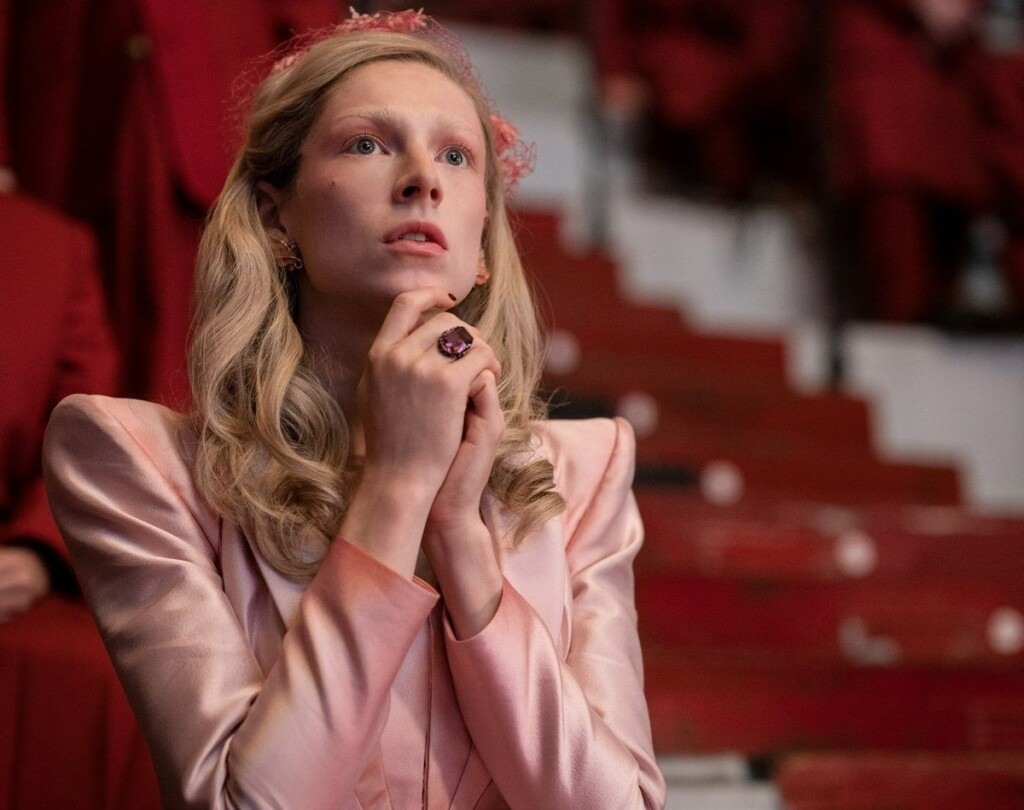 Hunter Schafer como Tigris Snow em A Cantiga dos Pássaros e das Serpentes