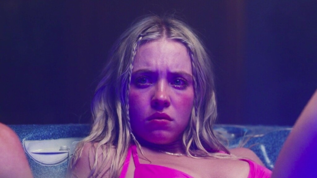 Sydney Sweeney na cena da banheira de hidromassagem de Euphoria