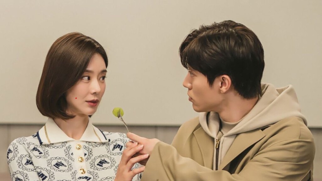 Lee Joo Bin em Rainha das Lágrimas