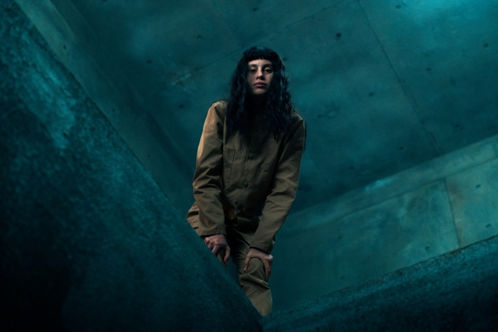 Milena Smit em O Poço 2