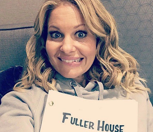 Candace Cameron Bure no set de Fuller House