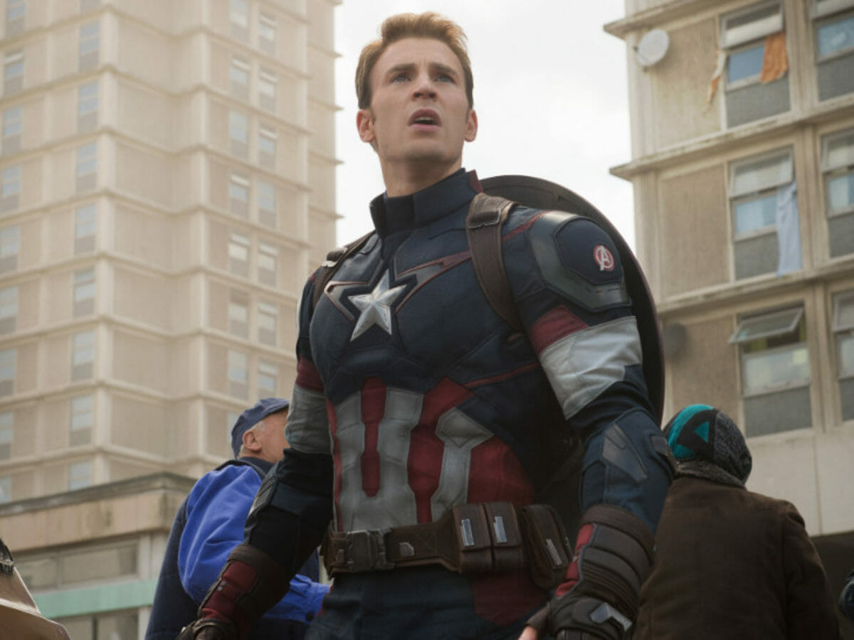 Chris Evans como Capitão América
