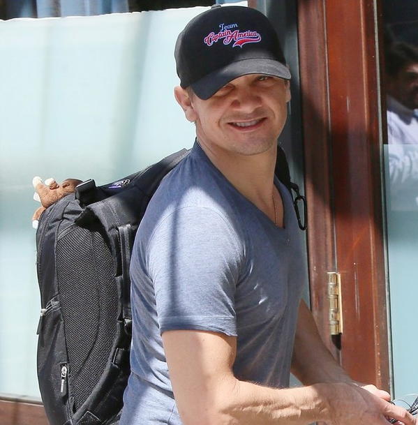 Capitao America 3 set Jeremy Renner