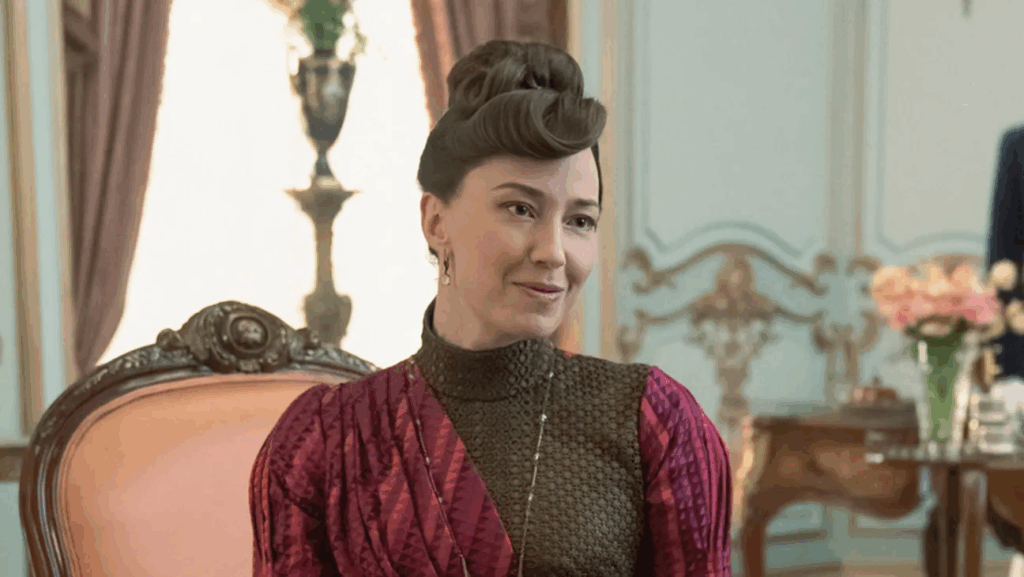 Carrie Coon em A Idade Dourada