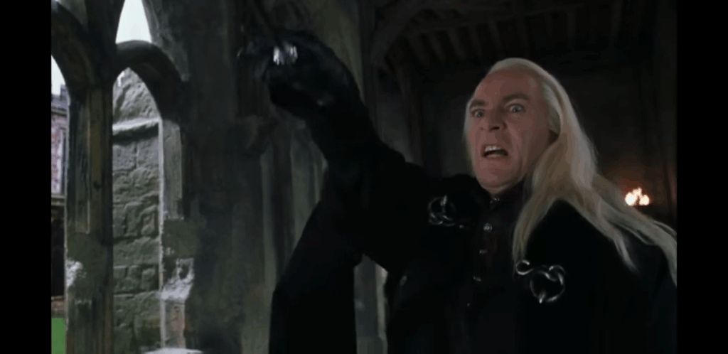 Jason Isaacs revela bastidor curioso de Harry Potter e diverte fãs no evento