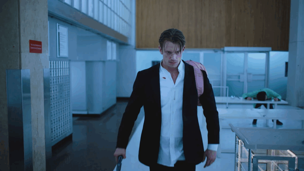 Takeshi Kovacs carrega traumas, decisões difíceis e um passado que coloca Matrix no chinelo
