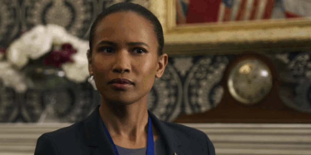 Chelsea Arrington em ação: a agente que os fãs sentiram falta e exigiram de volta